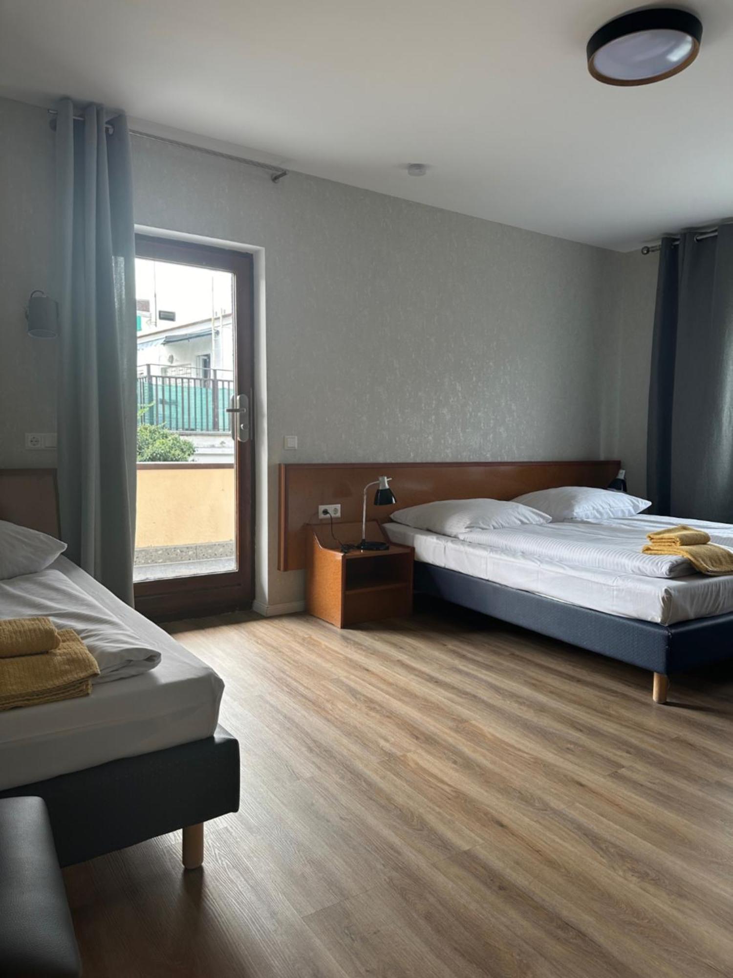 Hotel Pirol Берлін Екстер'єр фото