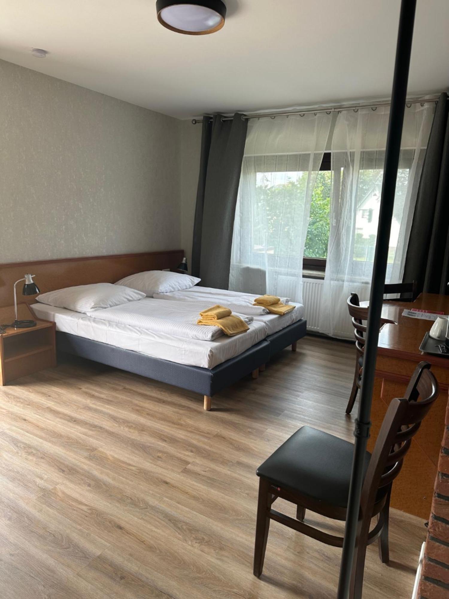 Hotel Pirol Берлін Екстер'єр фото