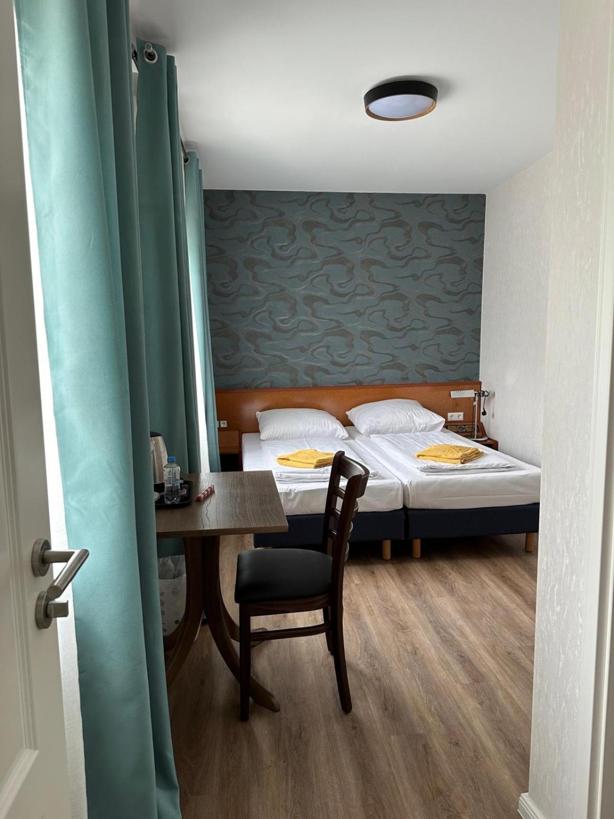 Hotel Pirol Берлін Екстер'єр фото
